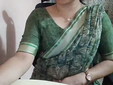Snapshot of Pinky_4 chatting on 8, 5, 2026 Pinky 4 online show from 8, 5, 2026