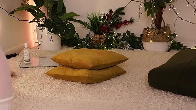 ScarletBlaze online show from 10, 3, 2025