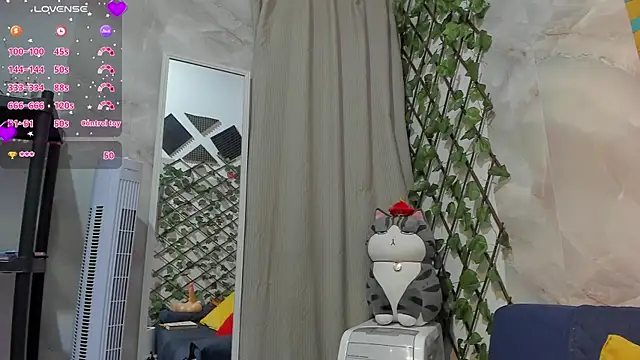 Snapshot of GabiMorgan chatting on 4, 3, 2025 GabiMorgan online show from 4, 3, 2025