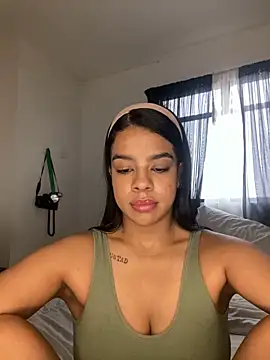 trianawhite online show from 27, 2, 2026