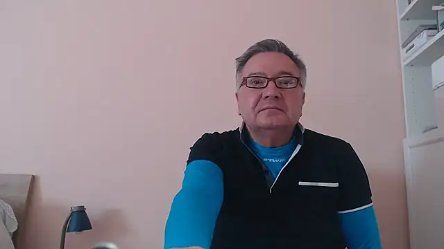 YOU6me online show from 6, 2, 2025