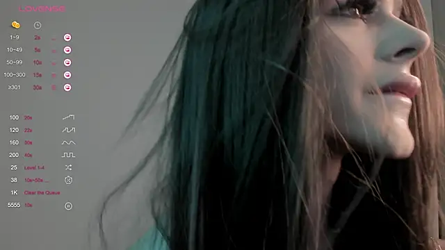 Snapshot of sweetest_bella chatting on 2, 2, 2025 sweetest bella online show from 2, 2, 2025