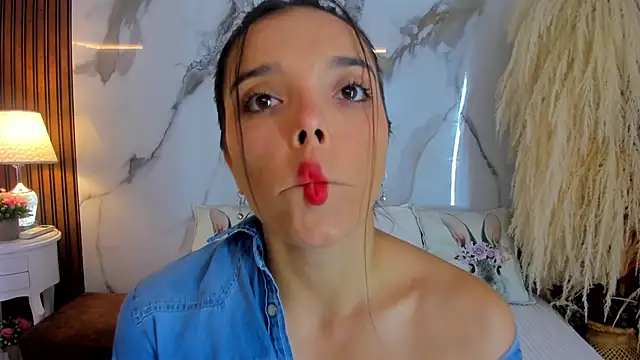 hannahill69 online show from 22, 2, 2025