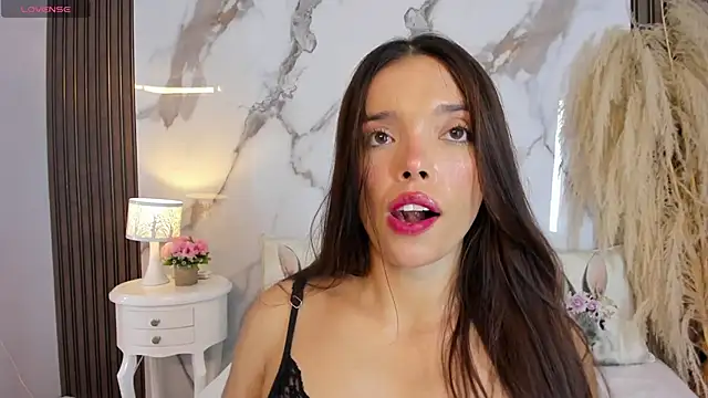 Snapshot of hannahill69 chatting on 22, 4, 2026 hannahill69 online show from 22, 4, 2026