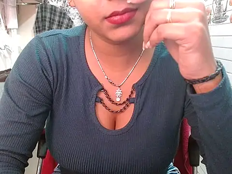 Snapshot of LovingPihu chatting on 8, 2, 2026 LovingPihu online show from 8, 2, 2026