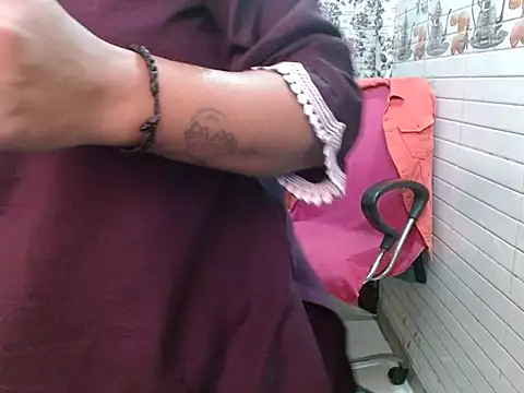 Snapshot of LovingPihu chatting on 14, 2, 2026 LovingPihu online show from 14, 2, 2026