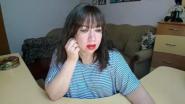 Lucretia Goldi  online show from 10, 2, 2026