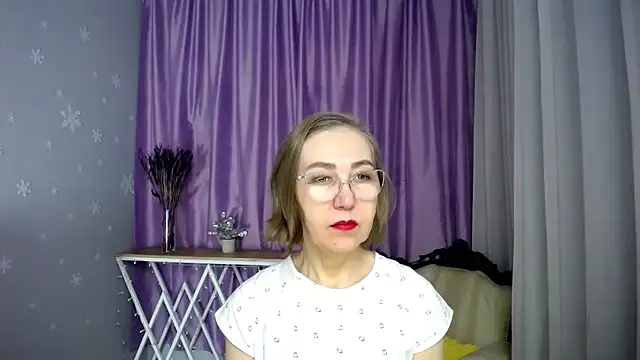 queen a n i online show from 15, 3, 2026