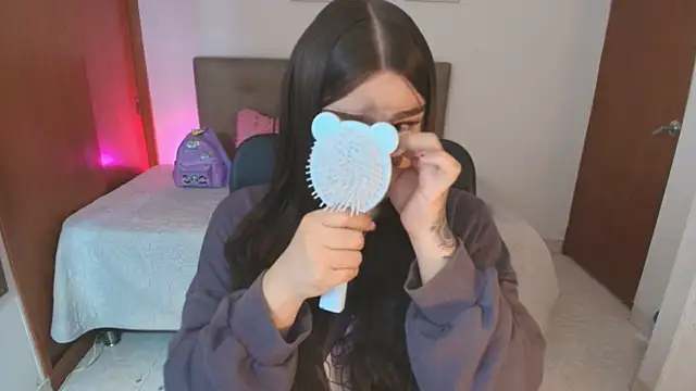 Miley Baker online show from 20, 4, 2026