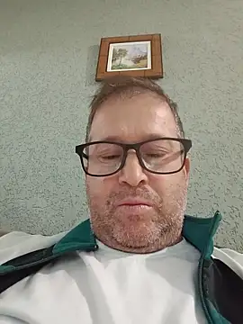Snapshot of tavio1 chatting on 30, 5, 2026 tavio1 online show from 30, 5, 2026