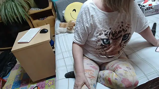 Snapshot of Margaret-milf chatting on 15, 4, 2026 Margaret-milf online show from 15, 4, 2026