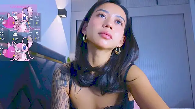 Snapshot of Mia_Tin chatting on 14, 10, 2025 Mia Tin online show from 14, 10, 2025