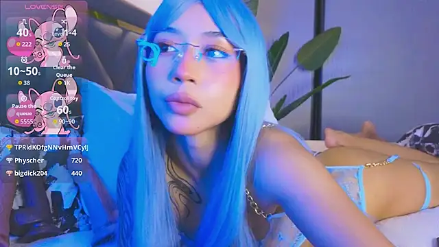 Snapshot of Mia_Tin chatting on 30, 11, 2025 Mia Tin online show from 30, 11, 2025