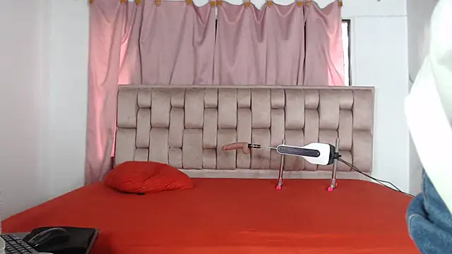 Snapshot of Sexytaty2022 chatting on 22, 2, 2026 Sexytaty2022 online show from 22, 2, 2026