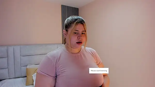 Snapshot of EYMI_TOMSOM chatting on 7, 10, 2025 EYMI TOMSOM online show from 7, 10, 2025