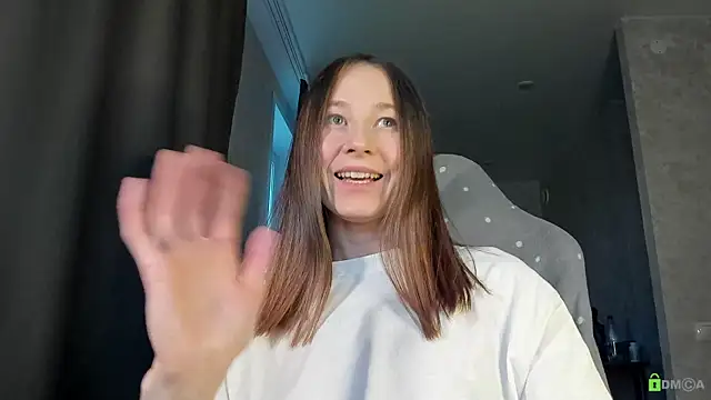 Snapshot of Courtney_Luv chatting on 6, 10, 2025 Courtney Luv online show from 6, 10, 2025