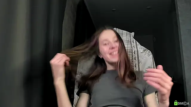 Courtney Luv online show from 15, 12, 2025