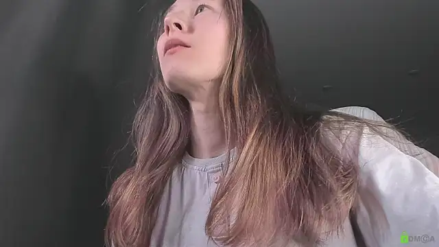 Courtney Luv online show from 31, 3, 2026