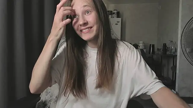 Snapshot of Courtney_Luv chatting on 26, 7, 2026 Courtney Luv online show from 26, 7, 2026