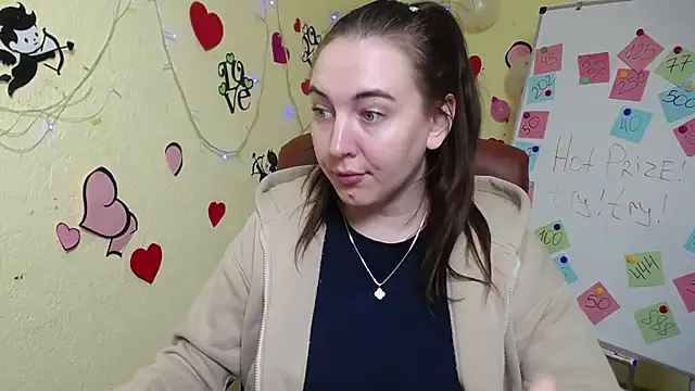 Snapshot of KaleyReed chatting on 8, 2, 2025 KaleyReed online show from 8, 2, 2025