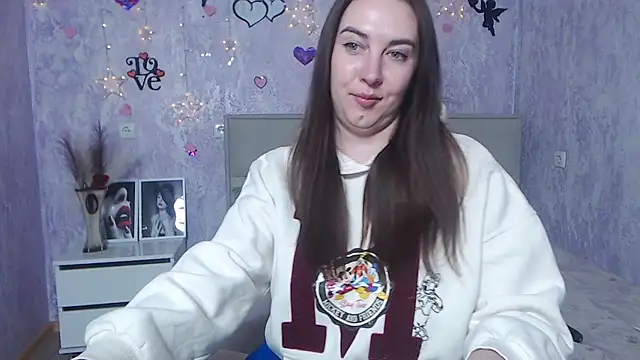 Snapshot of KaleyReed chatting on 23, 2, 2025 KaleyReed online show from 23, 2, 2025