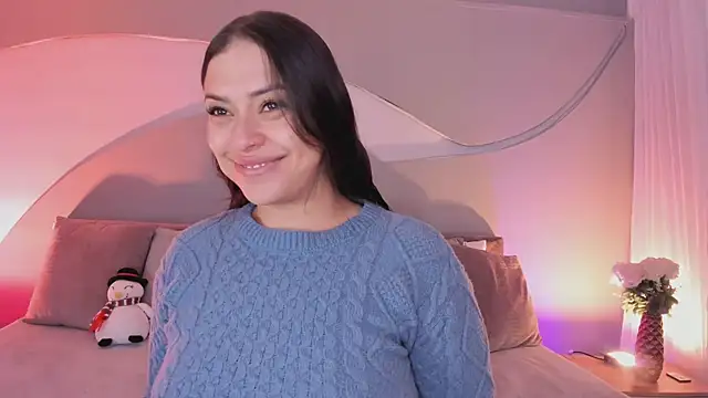 Nicolle W online show from 5, 12, 2025