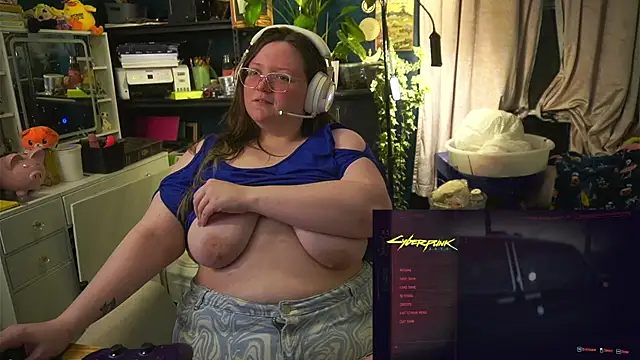 Snapshot of Geeky_Kitten chatting on 9, 10, 2025 Geeky Kitten online show from 9, 10, 2025