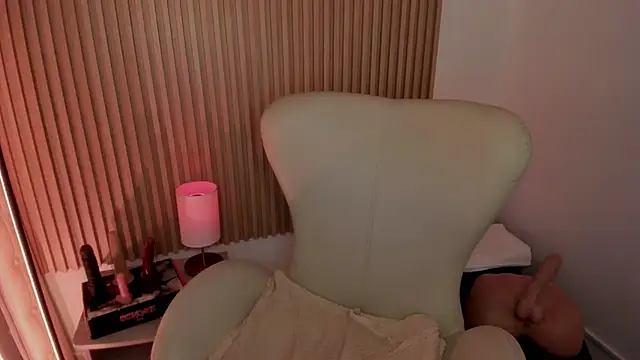 MarianL0ve online show from 12, 3, 2025