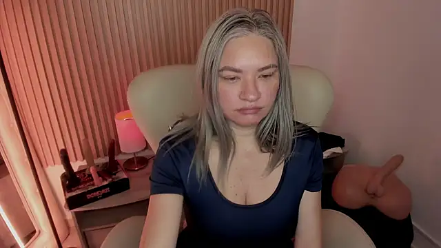 MarianL0ve online show from 20, 3, 2025