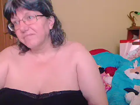 HugeTits online show from 27, 12, 2024