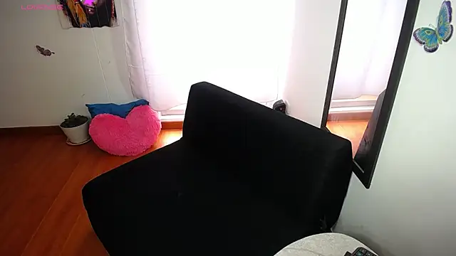 sexylatina001 online show from 23, 10, 2025