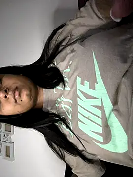 Snapshot of layla_amin chatting on 10, 9, 2025 layla amin online show from 10, 9, 2025