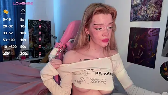 boobsybootie online show from 3, 3, 2025