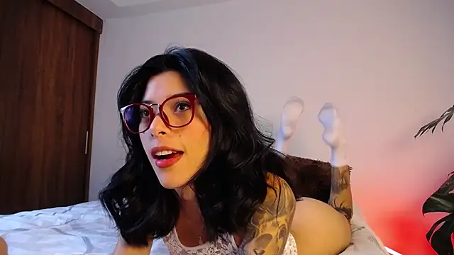 maggie kay online show from 10, 9, 2025