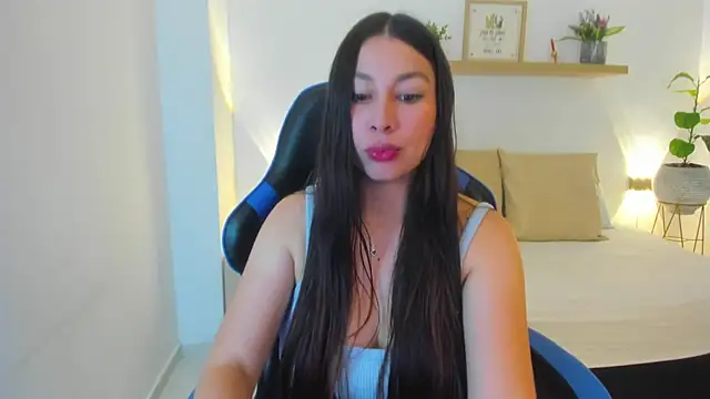 Snapshot of bella_99_ chatting on 2, 6, 2026 bella 99 online show from 2, 6, 2026
