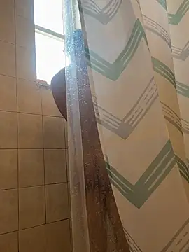 Snapshot of AngeloRoses chatting on 12, 4, 2026 AngeloRoses online show from 12, 4, 2026