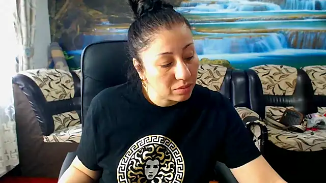 MoistMady online show from 3, 3, 2025