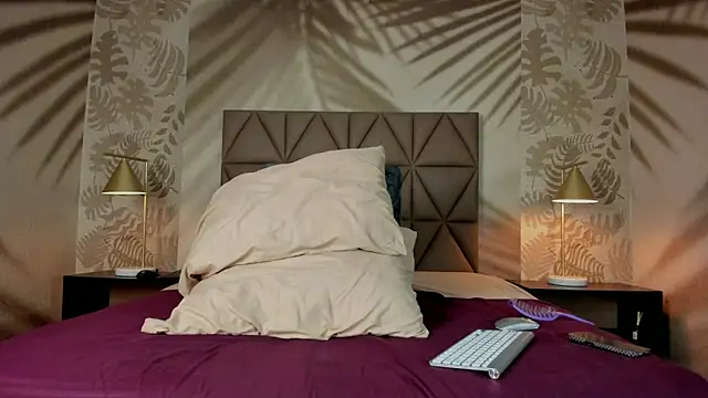 Scarleett 22 online show from 13, 2, 2026