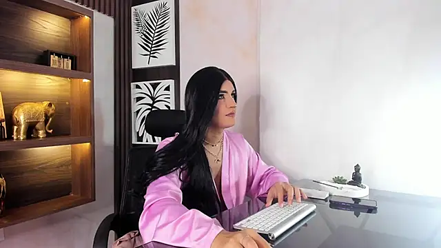 Snapshot of Scarleett_22 chatting on 7, 7, 2026 Scarleett 22 online show from 7, 7, 2026