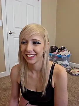 AmethystFoxx online show from 14, 9, 2025