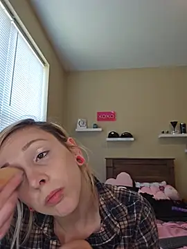 Snapshot of AmethystFoxx chatting on 6, 6, 2026 AmethystFoxx online show from 6, 6, 2026