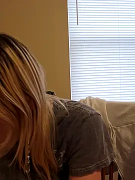 Snapshot of AmethystFoxx chatting on 11, 6, 2026 AmethystFoxx online show from 11, 6, 2026