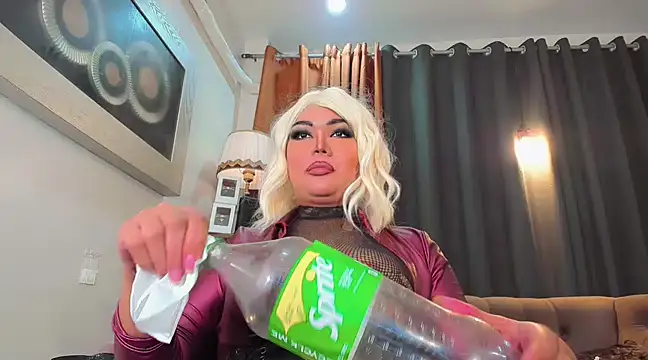 Snapshot of AsianHotieTS chatting on 6, 2, 2025 AsianHotieTS online show from 6, 2, 2025