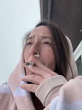 Mini And The Bear online show from 20, 2, 2026