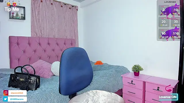 Snapshot of sharon_hill chatting on 5, 10, 2025 sharon hill online show from 5, 10, 2025
