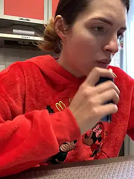 SeducingYoghourt online show from 16, 2, 2025