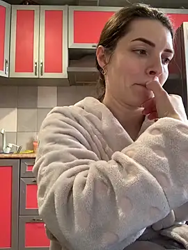 SeducingYoghourt online show from 1, 2, 2026