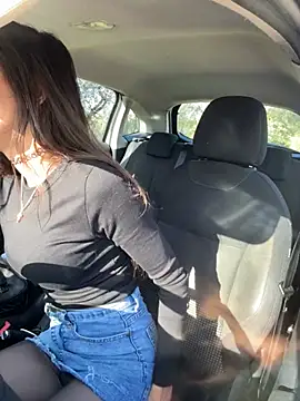 amanilouve online show from 1, 2, 2026