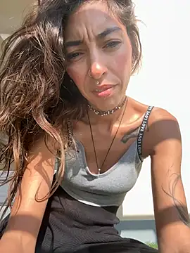 amanilouve online show from 15, 3, 2026