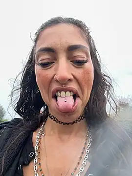 amanilouve online show from 31, 3, 2026